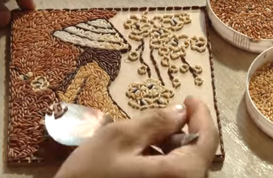 Mách bạn cách làm tranh gạo nhanh chóng